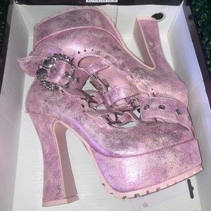 💀 Skulk Chunky Heels